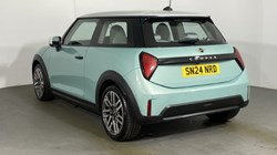 2024 (24) MINI COOPER 1.5 C Classic 3dr Auto 1