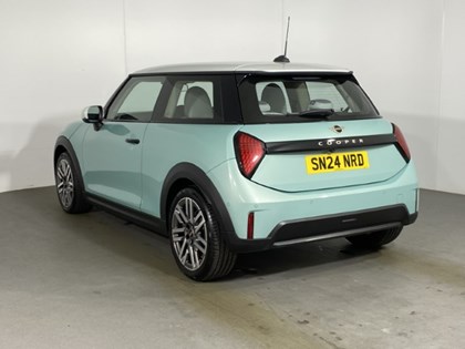2024 (24) MINI COOPER 1.5 C Classic 3dr Auto