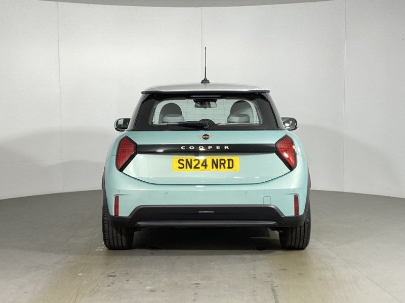 2024 (24) MINI COOPER 1.5 C Classic 3dr Auto 4785386