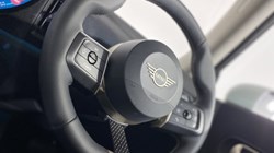 2024 (24) MINI COOPER 1.5 C Classic 3dr Auto 4785355