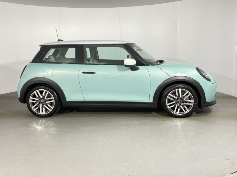 2024 (24) MINI COOPER 1.5 C Classic 3dr Auto 4785403