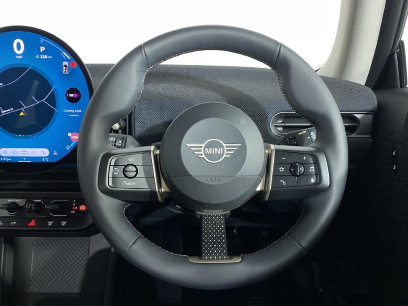 2024 (24) MINI COOPER 1.5 C Classic 3dr Auto 4785352