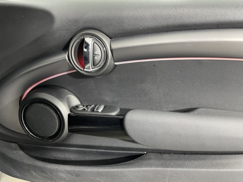 2023 (73) MINI HATCHBACK 1.5 Cooper Exclusive Premium 3dr Auto 4719875