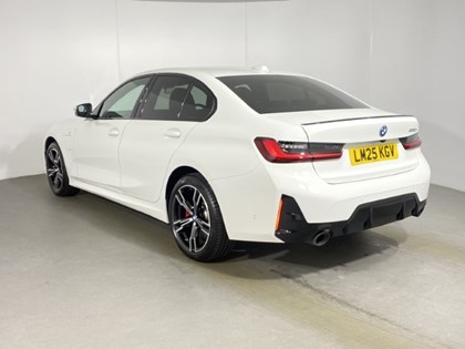 2025 (25) BMW 3 SERIES 330e 22.3 kWh M Sport 4dr Step Auto