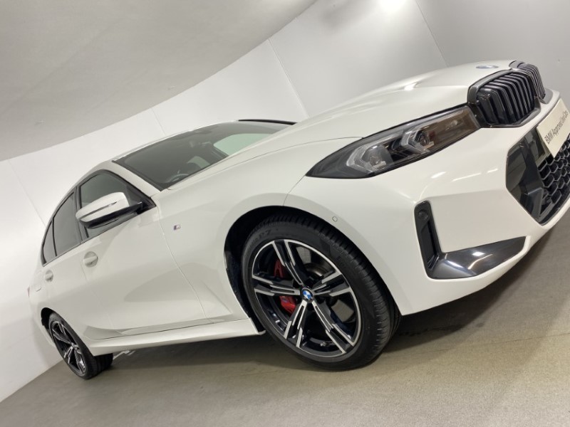 2025 (25) BMW 3 SERIES 330e 22.3 kWh M Sport 4dr Step Auto 4791334