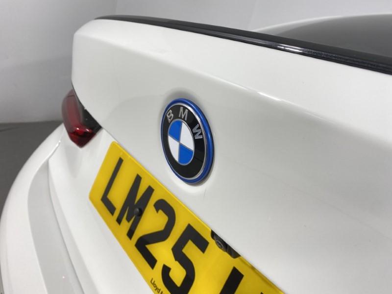 2025 (25) BMW 3 SERIES 330e 22.3 kWh M Sport 4dr Step Auto 4791299