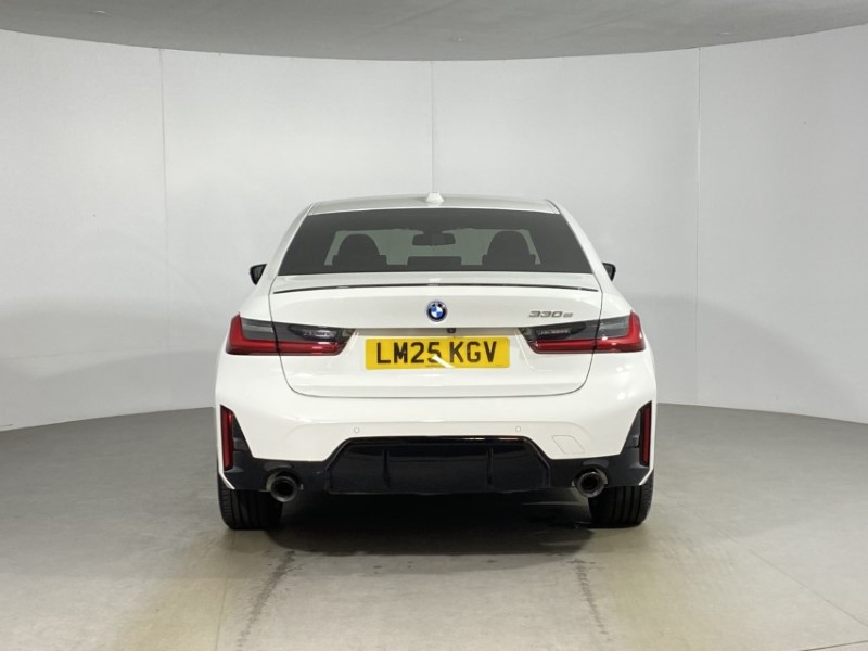 2025 (25) BMW 3 SERIES 330e 22.3 kWh M Sport 4dr Step Auto 4791313
