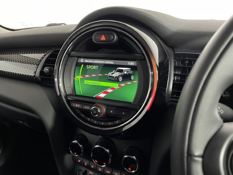 2020 (70) MINI HATCHBACK 2.0 Cooper S Classic II 5dr Auto 4761573