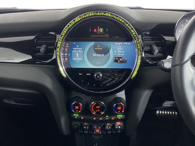 2023 (23) MINI HATCHBACK 1.5 Cooper Sport 3dr Auto 4827298