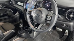 2023 (23) MINI HATCHBACK 1.5 Cooper Sport 3dr Auto 4827300