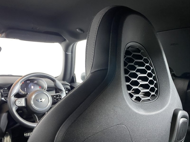 2023 (23) MINI HATCHBACK 1.5 Cooper Sport 3dr Auto 4827304