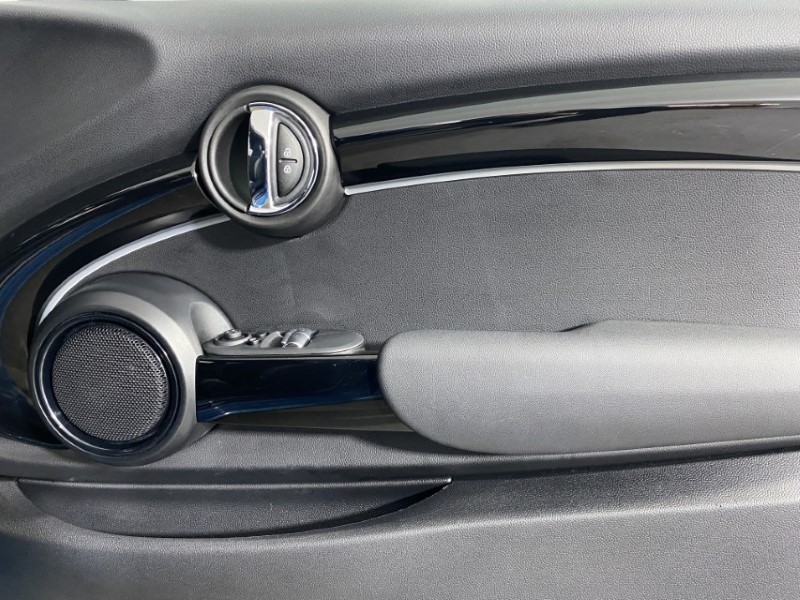 2023 (23) MINI HATCHBACK 1.5 Cooper Sport 3dr Auto 4827302