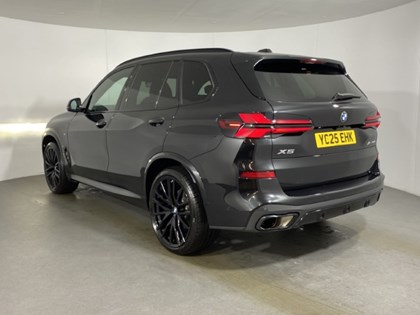 2025 (25) BMW X5 xDrive30d MHT M Sport 5dr Auto