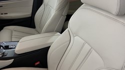 2023 (23) BMW 5 SERIES 520i MHT M Sport 5dr Step Auto 4749732