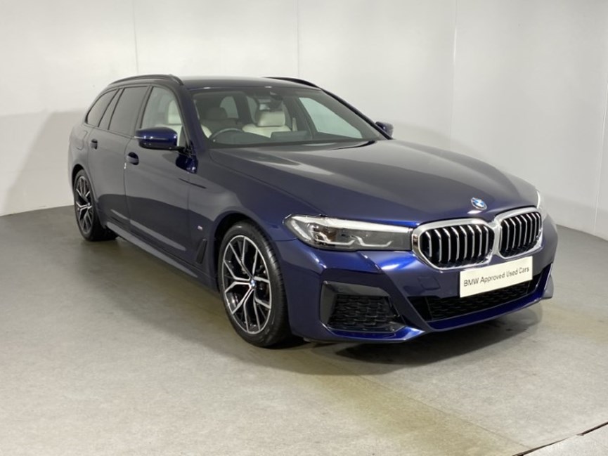 2023 (23) BMW 5 SERIES 520i MHT M Sport 5dr Step Auto