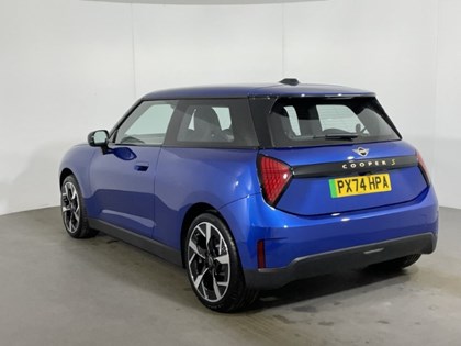 2024 (74) MINI COOPER 160kW SE Exclusive 54kWh 3dr Auto
