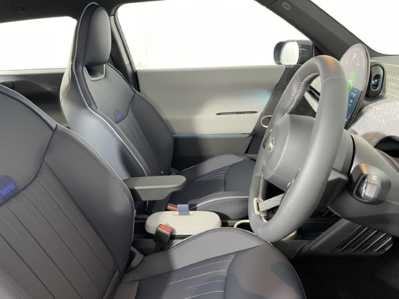 2024 (74) MINI COOPER 160kW SE Exclusive 54kWh 3dr Auto 4771553