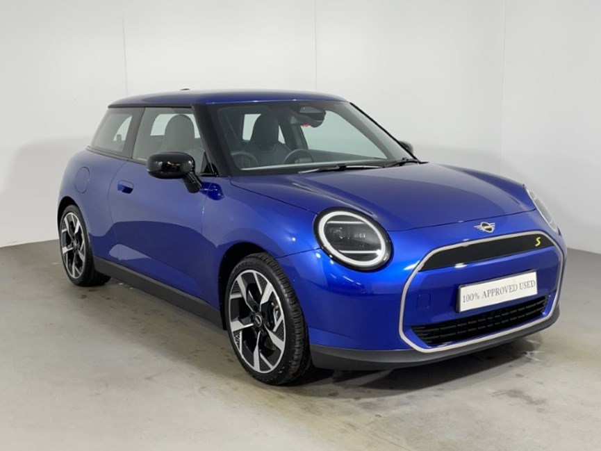 2024 (74) MINI COOPER 160kW SE Exclusive 54kWh 3dr Auto
