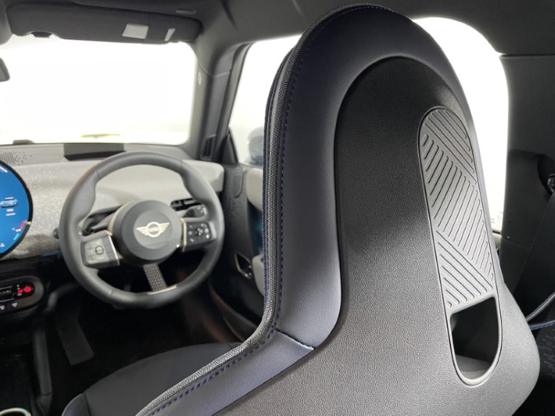 2024 (74) MINI COOPER 160kW SE Exclusive 54kWh 3dr Auto 4771565