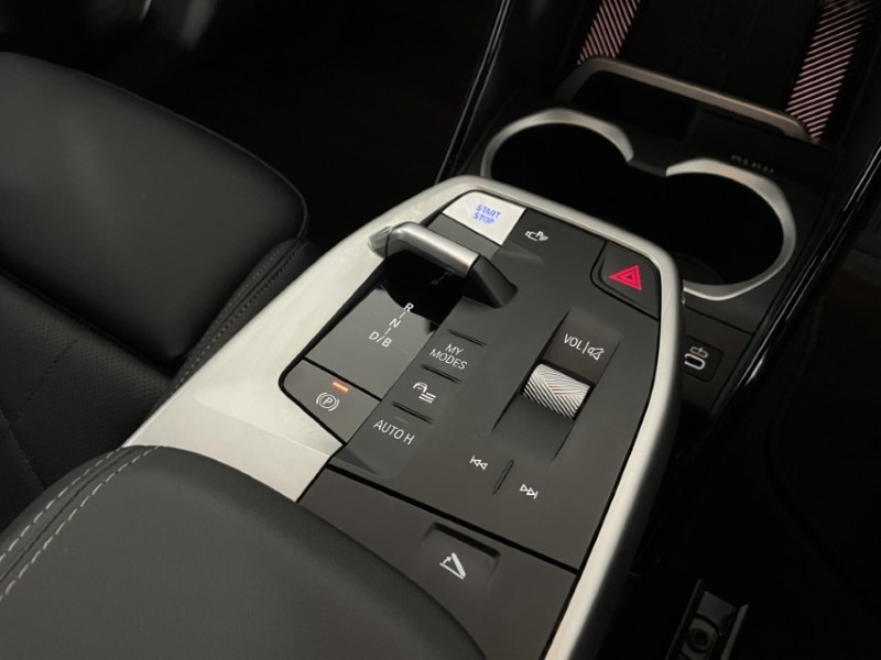 2024 (74) BMW iX2 150kW eDrive20 M Sport 65kWh 5dr Auto 4766696