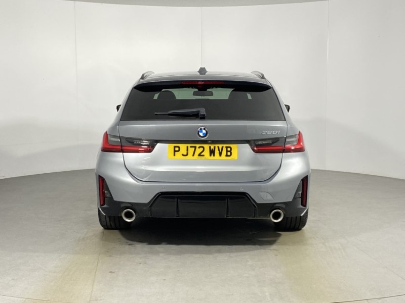 2022 (72) BMW 3 SERIES 320i M Sport 5dr Step Auto 4846058