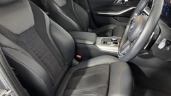 2022 (72) BMW 3 SERIES 320i M Sport 5dr Step Auto 4846038