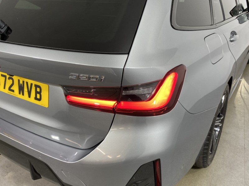 2022 (72) BMW 3 SERIES 320i M Sport 5dr Step Auto 4846049