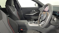 2025 (25) BMW 3 SERIES 320i M Sport 5dr Step Auto 4792325