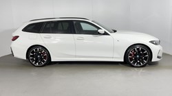 2025 (25) BMW 3 SERIES 320i M Sport 5dr Step Auto 4792371