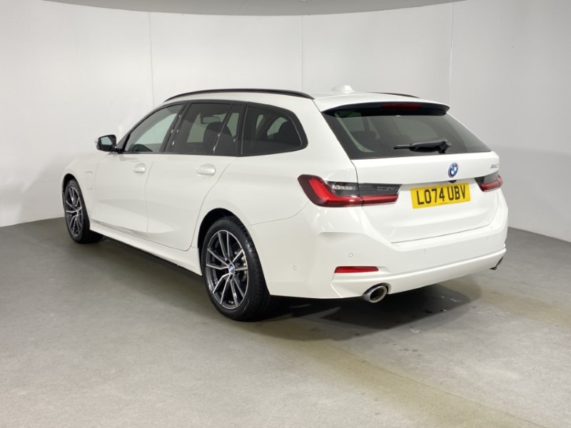 2025 (74) BMW 3 SERIES 330e 22.3 kWh Sport 5dr Step Auto 1