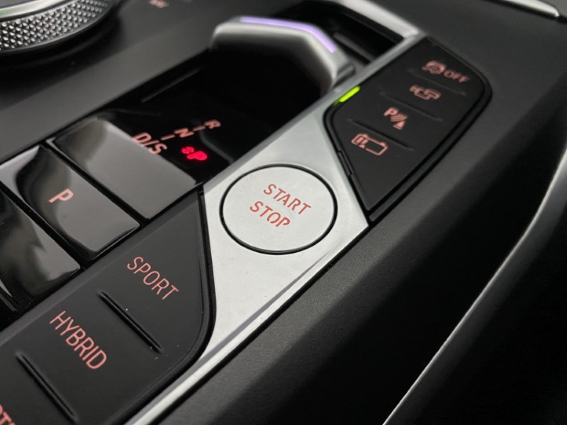 2025 (74) BMW 3 SERIES 330e 22.3 kWh Sport 5dr Step Auto 4876908