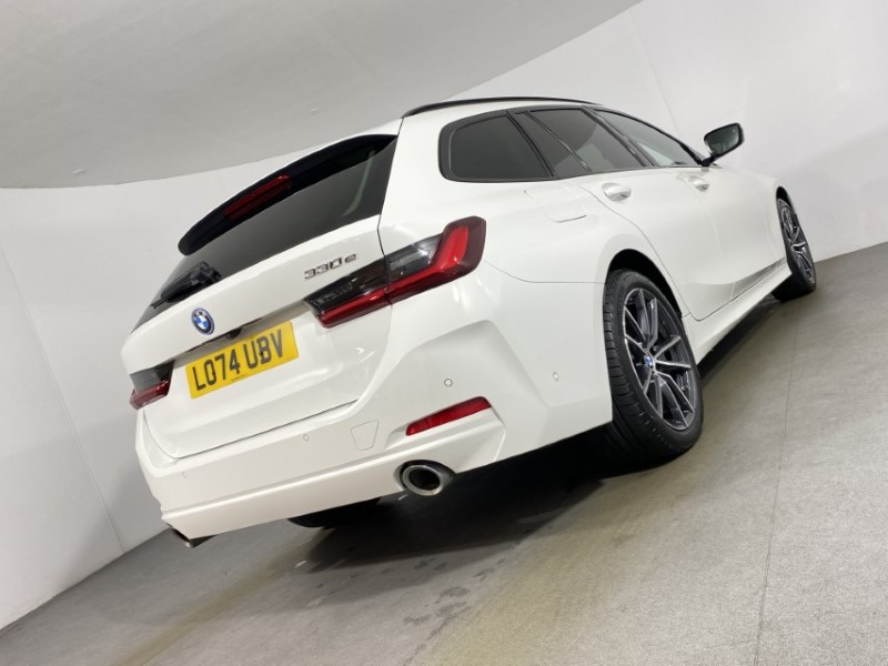 2025 (74) BMW 3 SERIES 330e 22.3 kWh Sport 5dr Step Auto 4876932