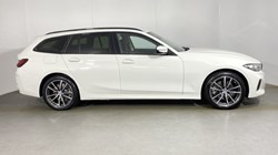 2025 (74) BMW 3 SERIES 330e 22.3 kWh Sport 5dr Step Auto 4876951