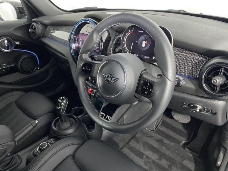 2023 (73) MINI HATCHBACK 1.5 Cooper Exclusive Premium 5dr 4836792