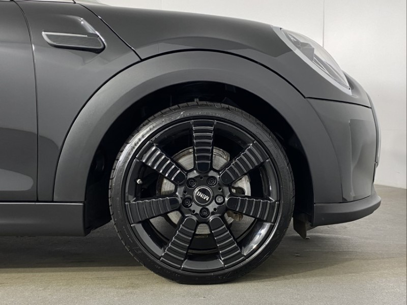 2023 (73) MINI HATCHBACK 1.5 Cooper Exclusive Premium 5dr 4835656