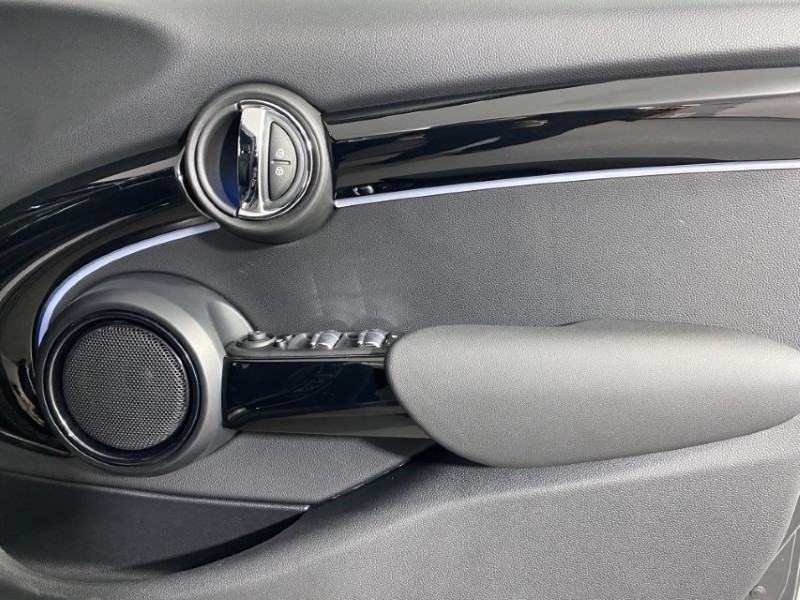 2023 (73) MINI HATCHBACK 1.5 Cooper Exclusive Premium 5dr 4835641