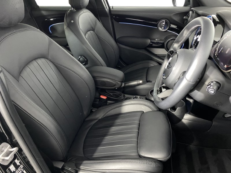 2023 (73) MINI HATCHBACK 1.5 Cooper Exclusive Premium 5dr 4835640