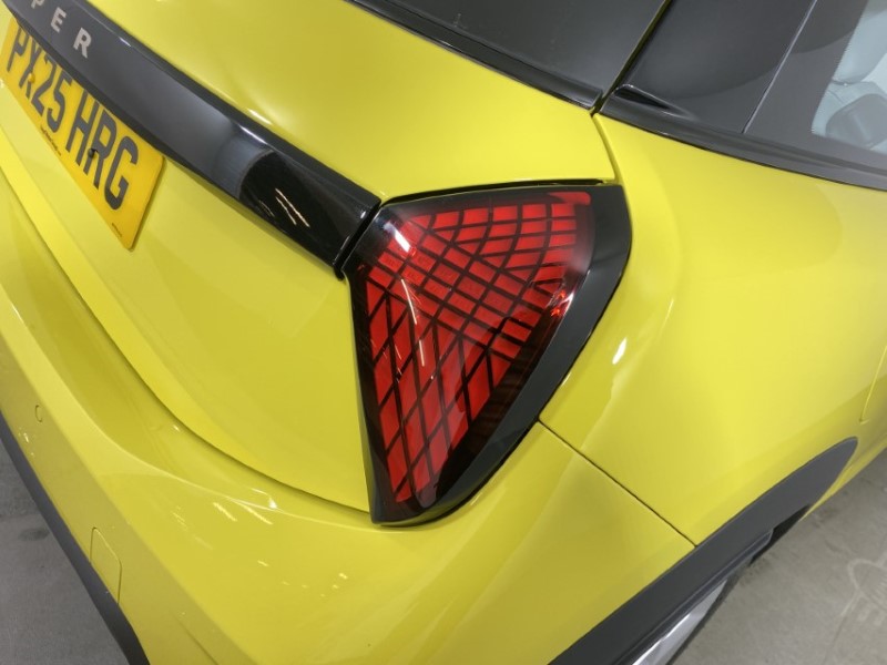 2025 (25) MINI COOPER 1.5 C Classic 3dr Auto 4782860