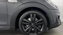 2019 (19) MINI HATCHBACK 2.0 Cooper S Sport II 3dr 4826050