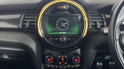 2019 (19) MINI HATCHBACK 2.0 Cooper S Sport II 3dr 4826032