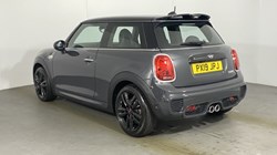 2019 (19) MINI HATCHBACK 2.0 Cooper S Sport II 3dr 1
