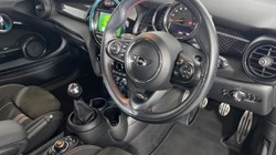 2019 (19) MINI HATCHBACK 2.0 Cooper S Sport II 3dr 4826033
