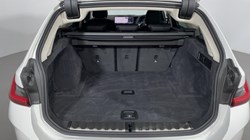 2025 (25) BMW 3 SERIES 320i Sport 5dr Step Auto 4836543