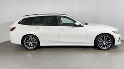 2025 (25) BMW 3 SERIES 320i Sport 5dr Step Auto 4836567