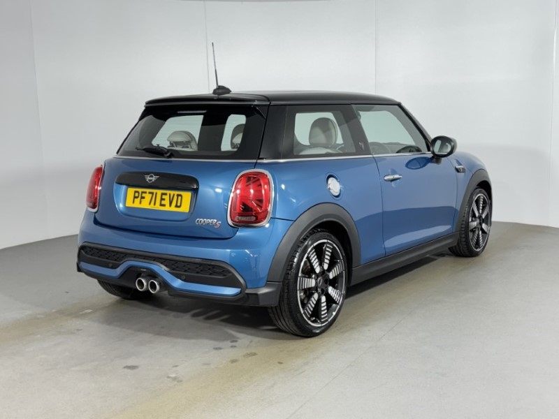 2022 (71) MINI HATCHBACK 2.0 Cooper S Exclusive 3dr 4903722