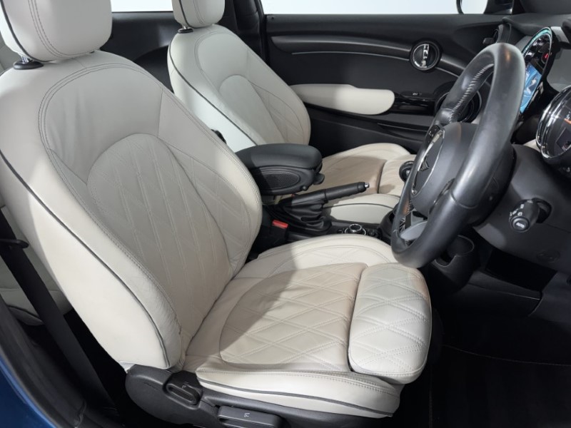 2022 (71) MINI HATCHBACK 2.0 Cooper S Exclusive 3dr 4903685