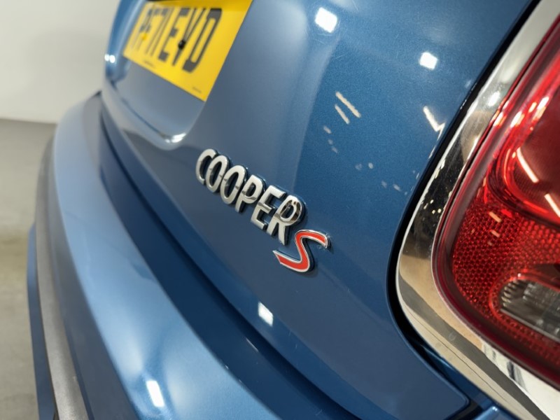 2022 (71) MINI HATCHBACK 2.0 Cooper S Exclusive 3dr 4903695