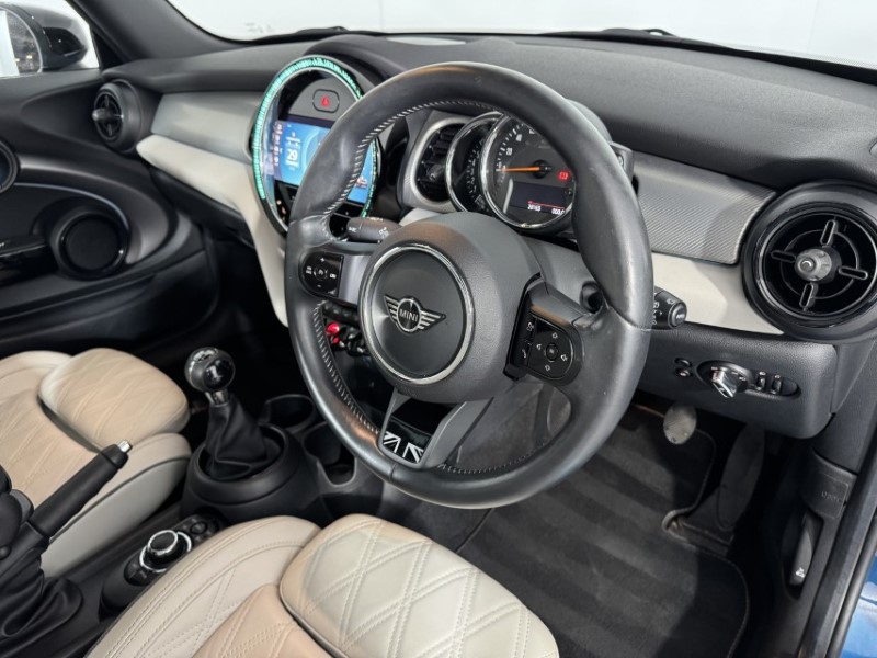 2022 (71) MINI HATCHBACK 2.0 Cooper S Exclusive 3dr 4903684