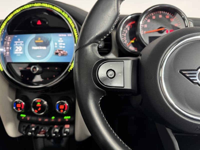 2022 (71) MINI HATCHBACK 2.0 Cooper S Exclusive 3dr 4903675