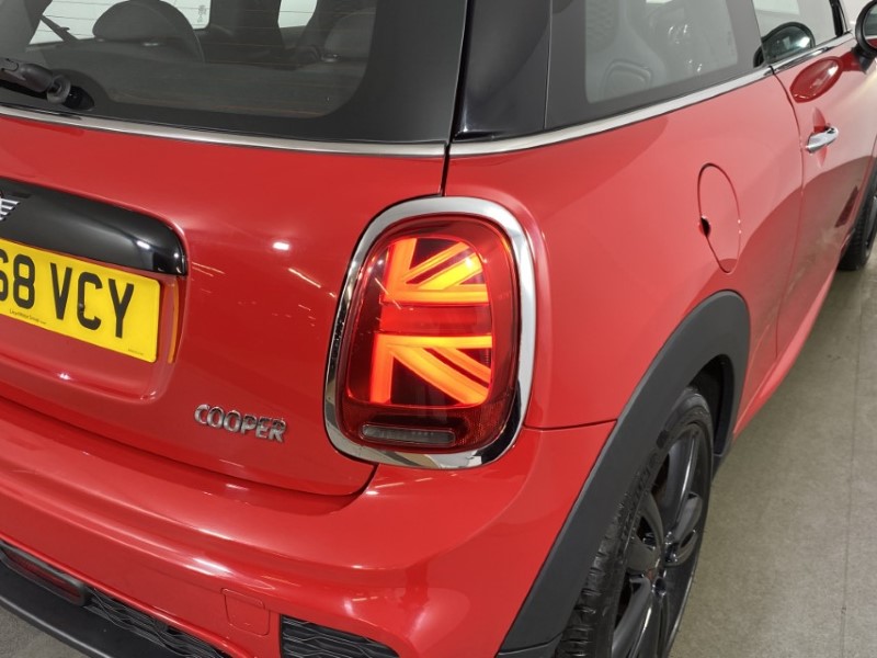 2018 (68) MINI HATCHBACK 1.5 Cooper II 3dr Auto 4858825
